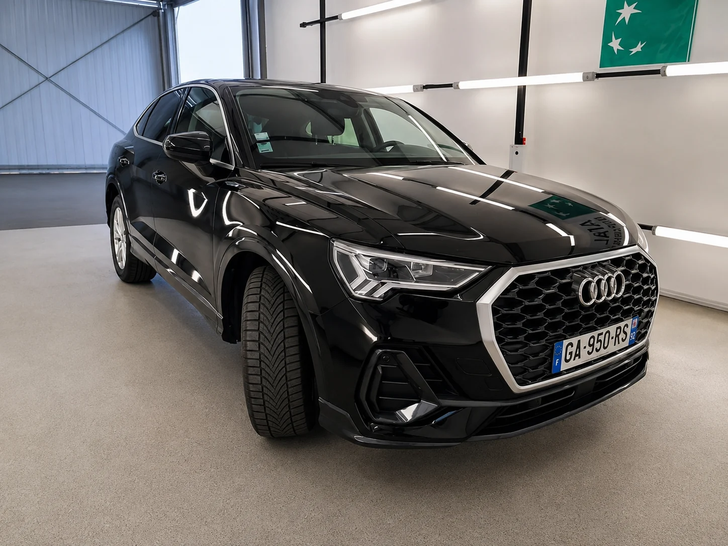 Audi Q3 Sportback 35 TFSI Business, exterior delantero lateral